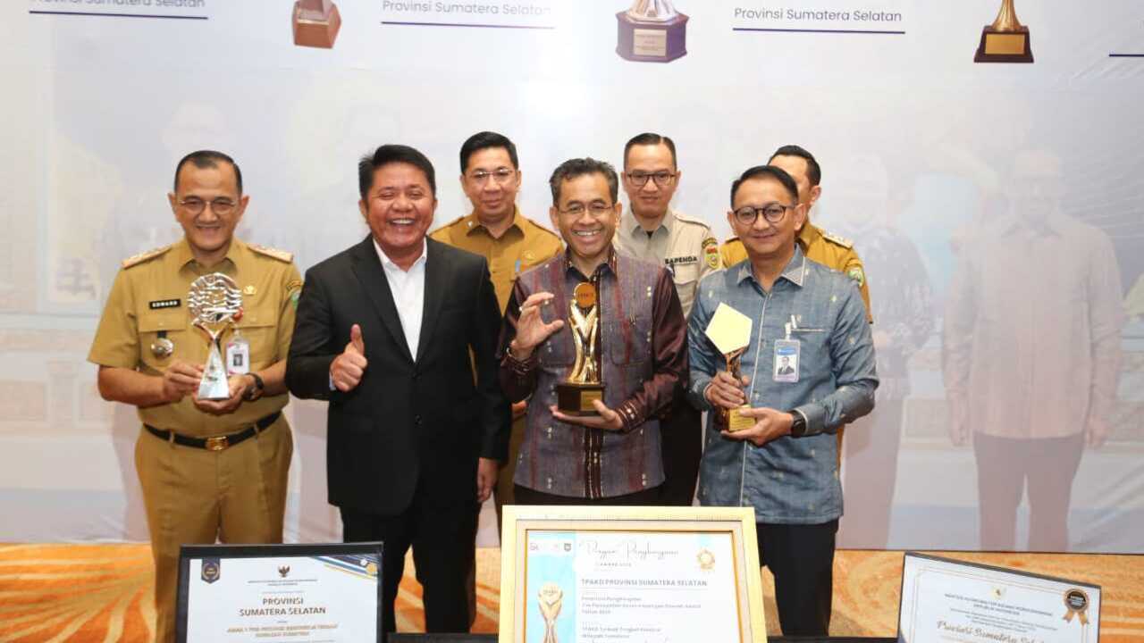 Sumsel Mantapkan Posisi Nasional, Raih Hattrick Penghargaan di Bawah Kepemimpinan Gubernur Herman Deru