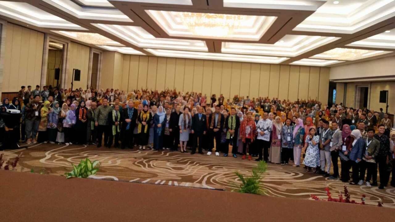 Hadirka Akademisi dari Lima Negara, UPGRI Komitmen Memperkuat Peran Kampus Berwawasan Global