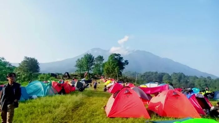 Camping Ground Gayatri Citeko Bogor: Menyatu dengan Alam di Bawah Naungan Pegunungan