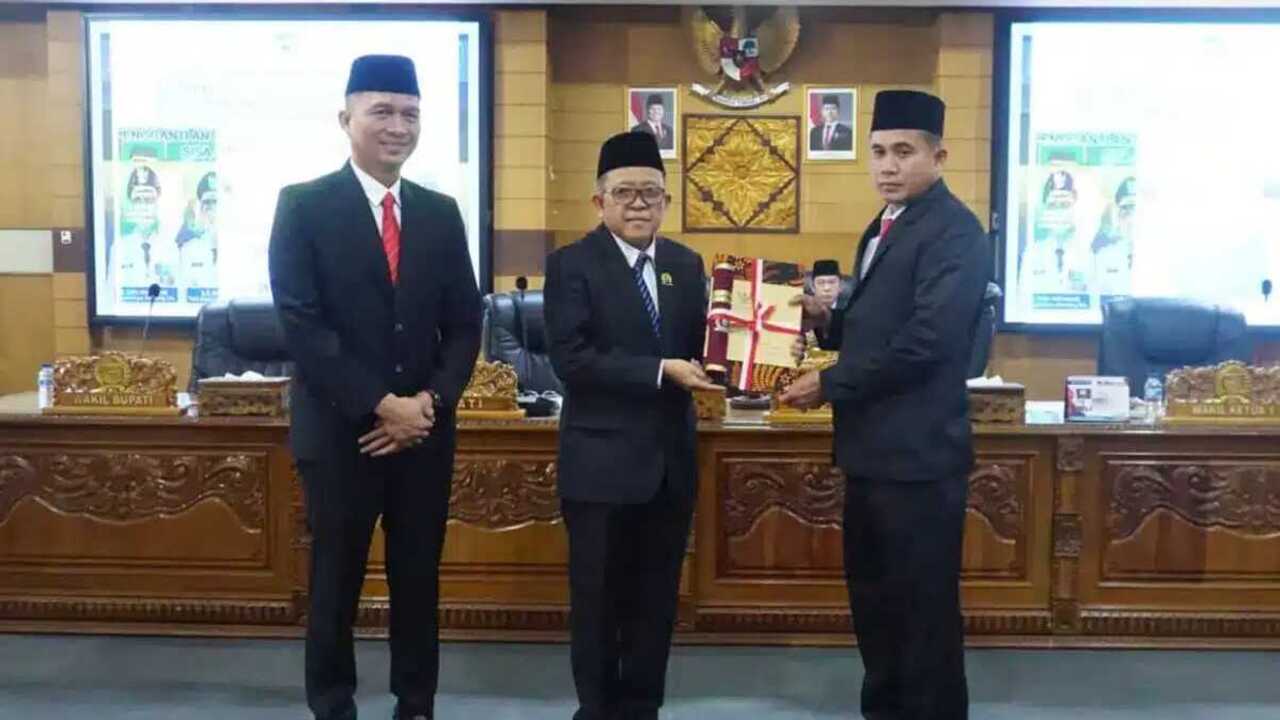 Dadang Wijaya Resmi Dilantik Melalui PAW, DPRD OKU Kembali Lengkapi Formasi