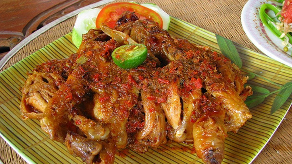 Ayam Betutu, Warisan Kuliner Bali yang Mendunia