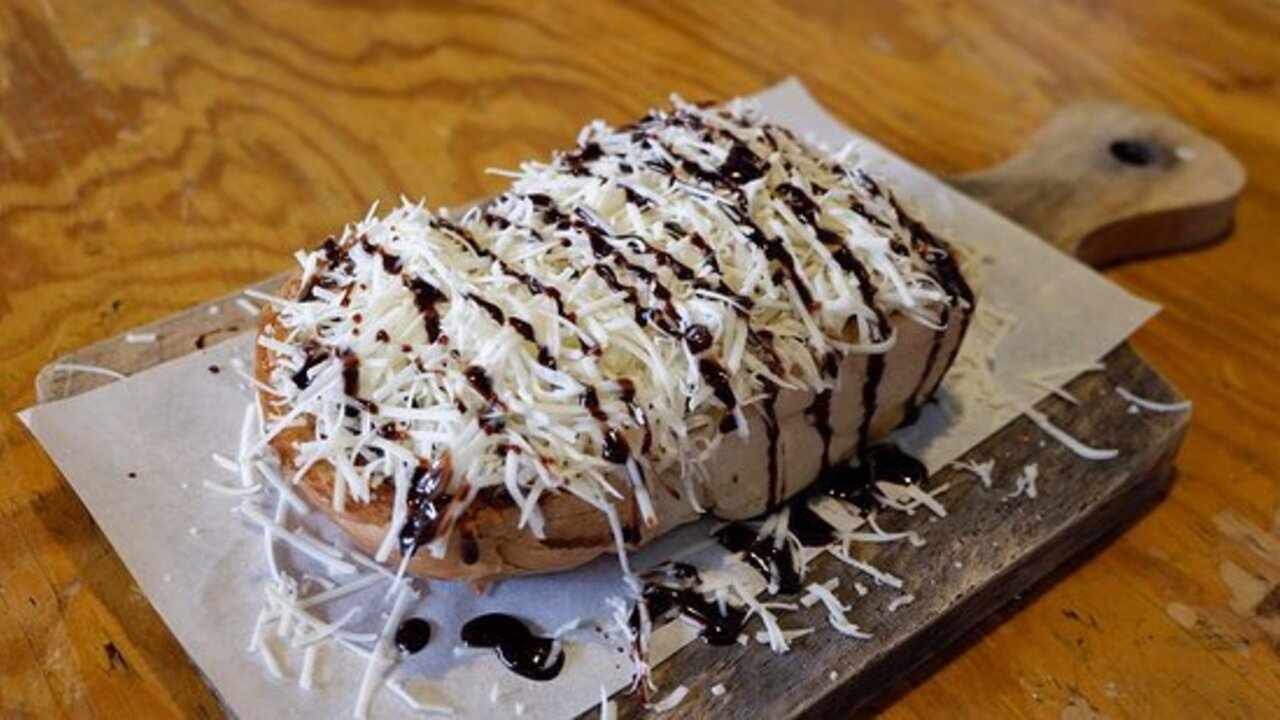 Roti Bakar Coklat Keju Jadi Primadona di Kota-Kota Besar