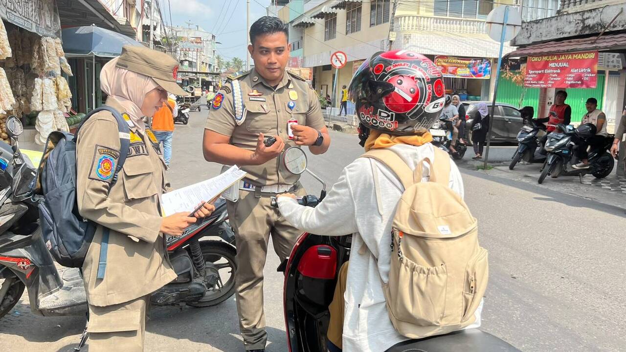 Keluyuran Saat Jam Kerja, 11 ASN Terjaring Razia