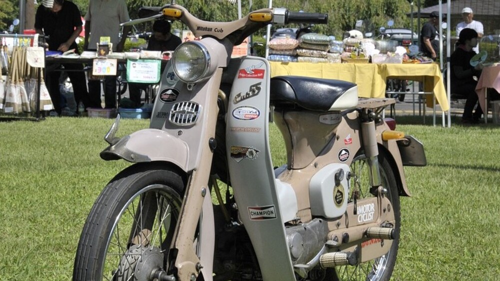 Honda Super Cub Generasi 1: Klasik yang Tetap Memukau