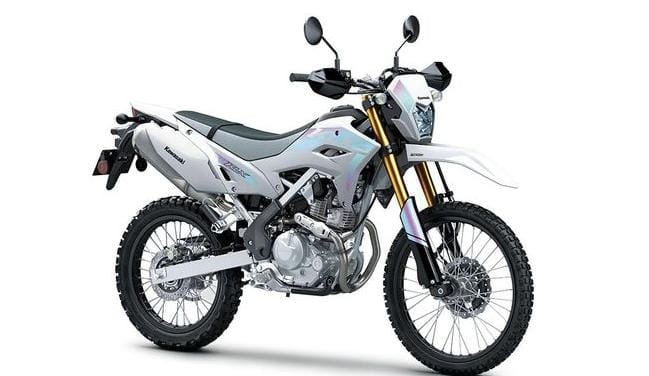 Kawasaki KLX230: Motor Trail Bertenaga dengan Fitur Modern