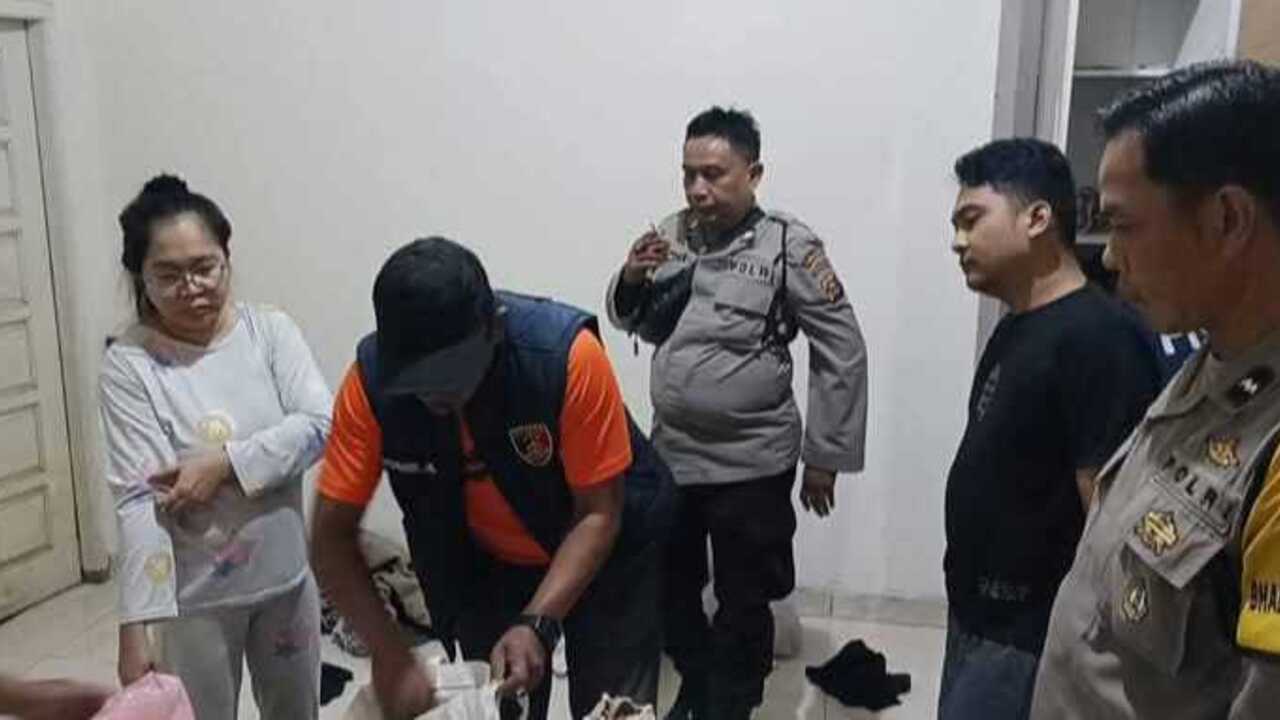 Oknum Dokter Gigi Digerebek Bersama PIL Terancam Dipecat