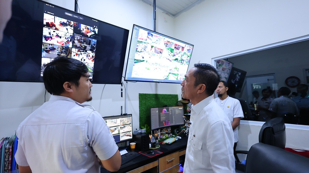 Percepat Digitalisasi, Wali Kota Palembang Ratu Dewa Tinjau Kantor Kominfo