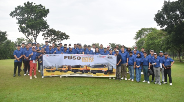 Jalin Silaturahmi, Mitsubishi Fuso Ajak Konsumen Fleet Nikmati Golf Bareng di Palembang