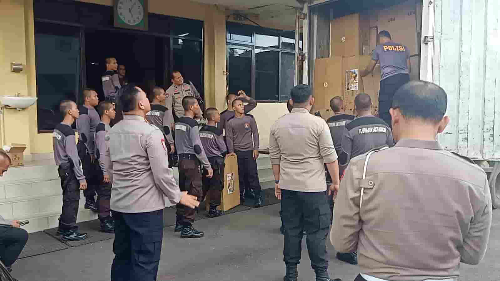 Polda Sumsel Kirim Bantuan 5 ton Beras untuk Korban Gempa Cianjur
