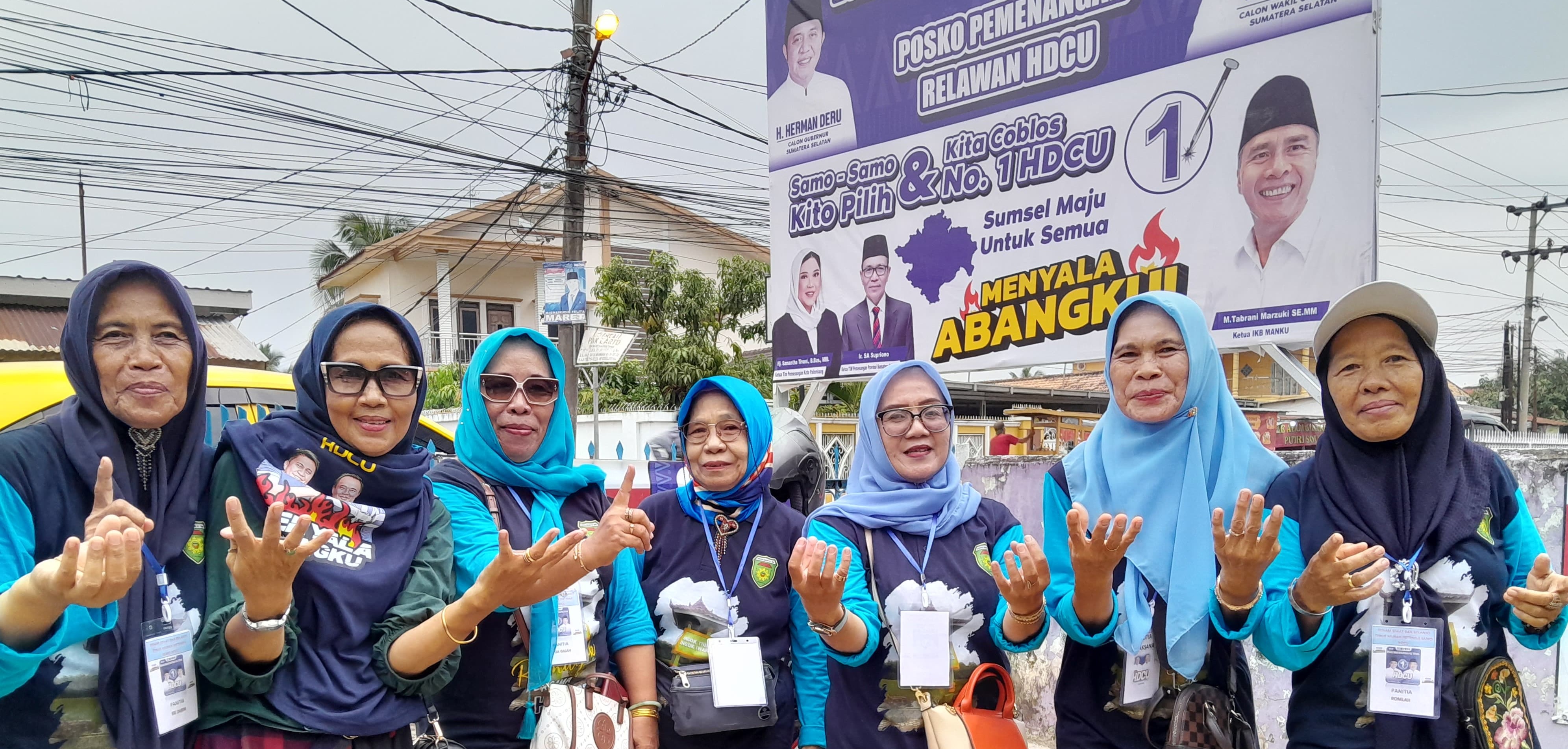 Pilgub Sumsel 2024: Ratusan Warga Plaju Darat Kota Palembang Antusias Senam Sehat dan Betemu Samo HDCU