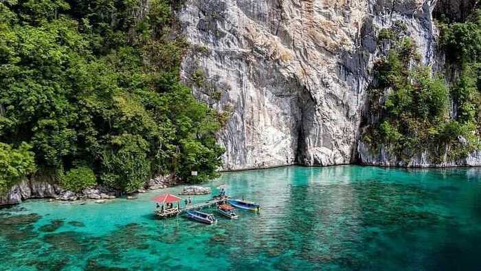 Tebing Sawai, Keajaiban Alam Maluku yang Mempesona seperti Surga Tersembunyi