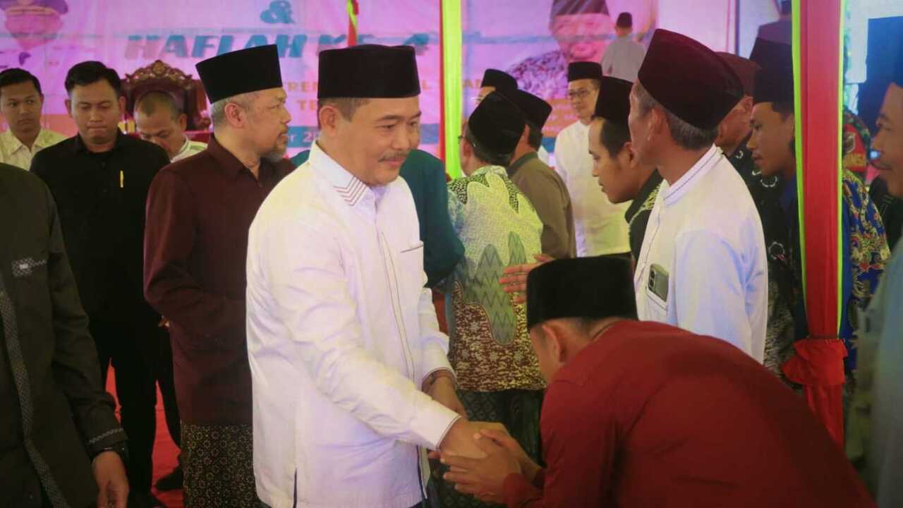 Wabup Muba Hadiri Maulid Nabi dan Haflah Ponpes Riyadhul Iman di Lawang Wetan