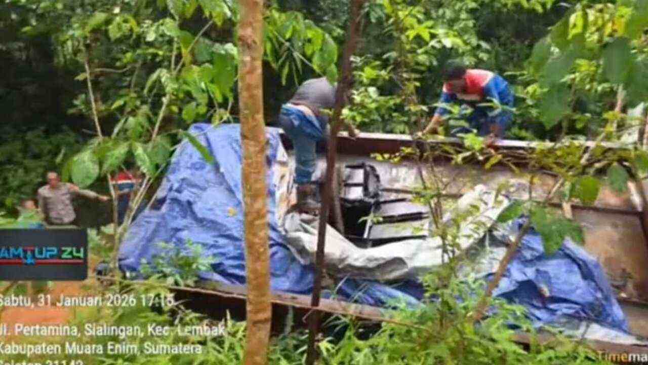 Diduga Hasil curian, Tim Security Prabumulih dan PAMTUP Zona 4 Amankan Truk Bermuatan 10 Ton Minyak Mentah