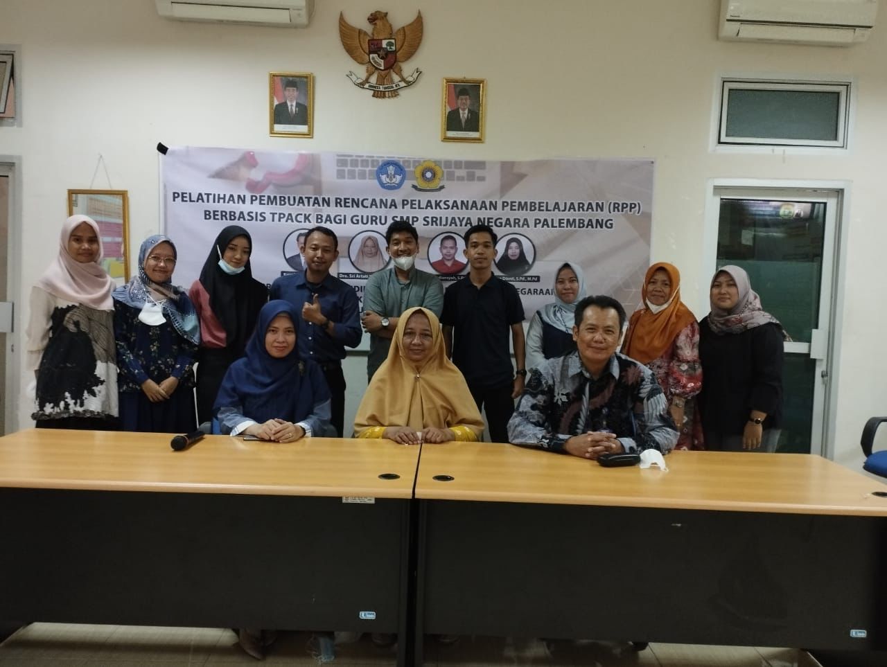 Dosen Unsri Berikan Pelatihan Pembuatan RPP Berbasis TPACK untuk Guru SMP Srijaya Palembang