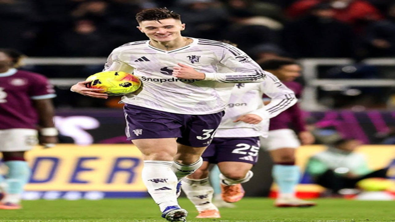 Hasil Burnley vs Manchester United 2-2: Šeško Borong Dua Gol, Setan Merah Gagal.