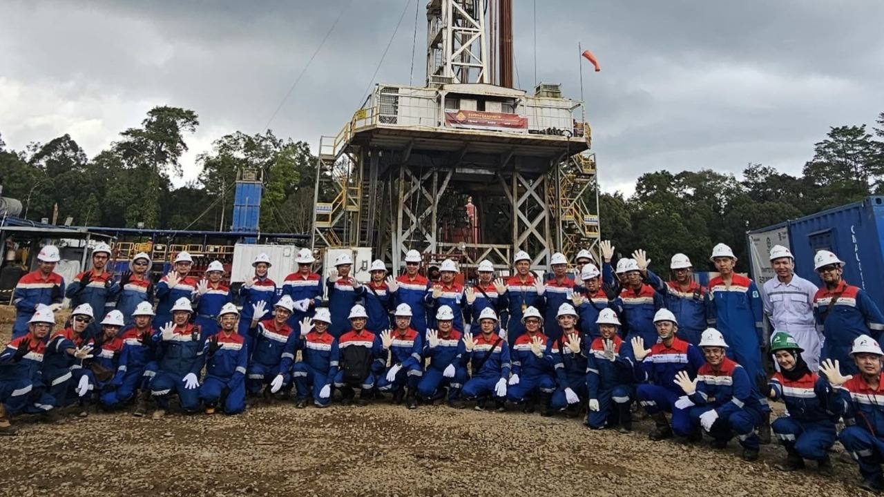 Pastikan Operasional di lapangan Memenuhi Standar Keselamatan Tinggi, Dirut Pertamina Driling Kunjungi Rig Tar
