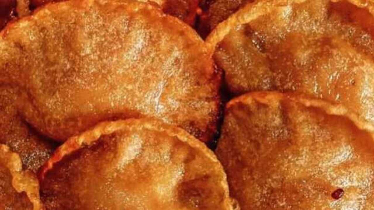 Kue Cucur : Cita Rasa Tradisional yang Kian Terkenal