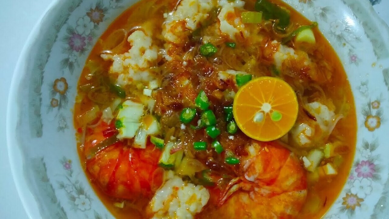 Tekwan Kuah Merah: Inovasi Kuliner Palembang yang Menggoda Selera