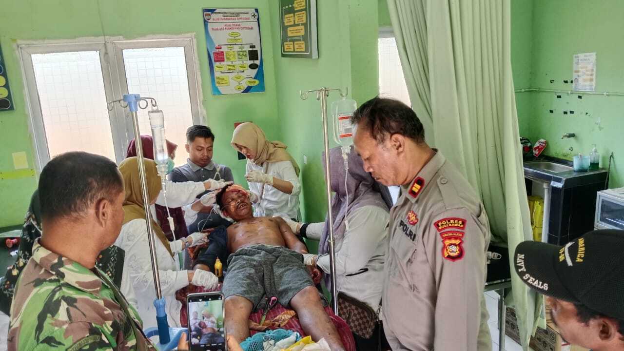 Sedang Menyadap Karet, Petani di Musi Rawas Diserang Beruang, Begini Kondisinya!