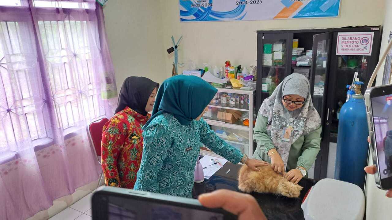 Masuk Dalam Daftar Zona Merah, Pemkot Prabumulih Gencar Lakukan Vaksinasi Rabies Massal