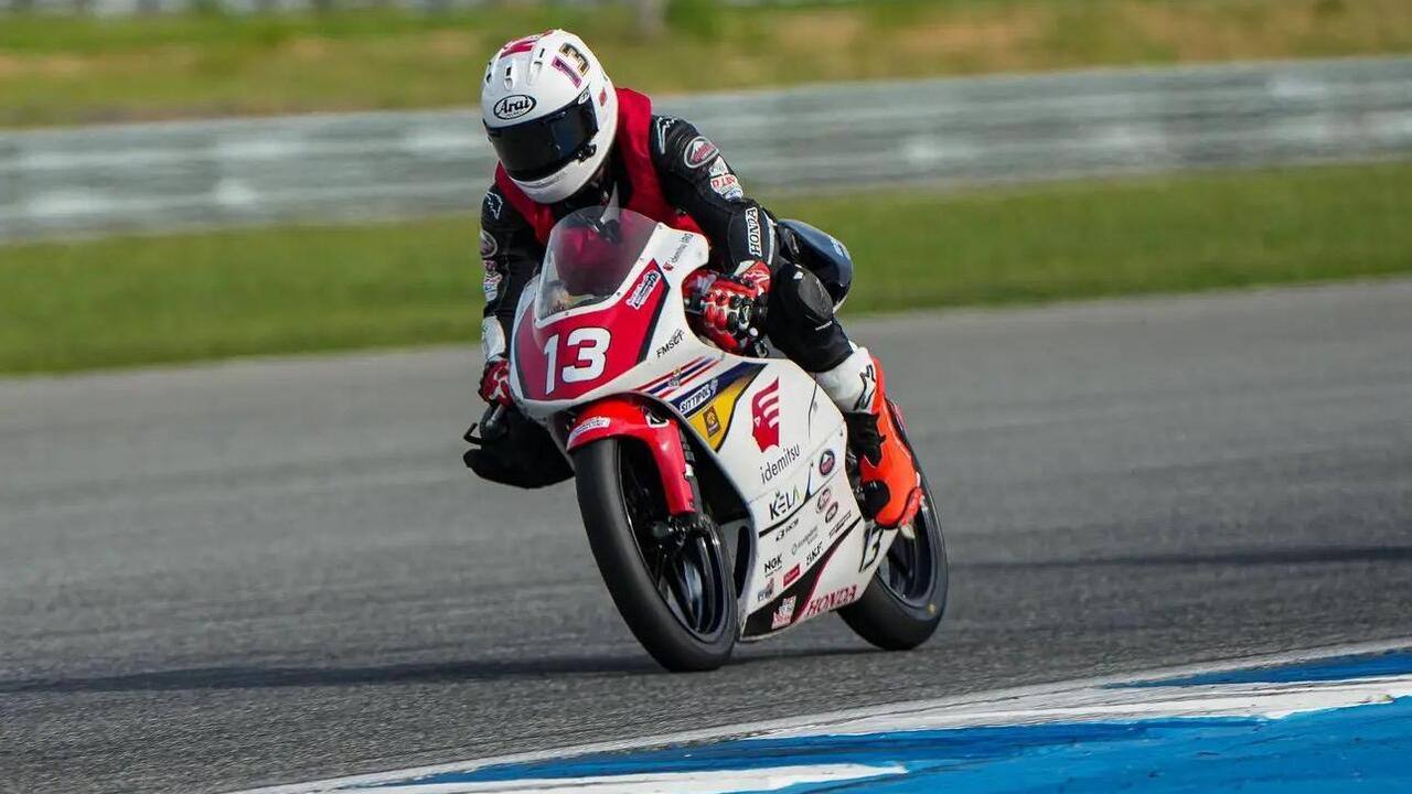 Melaju Kencang, Pebalap Binaan Astra Honda Kibarkan Merah Putih di Thailand dan Italia