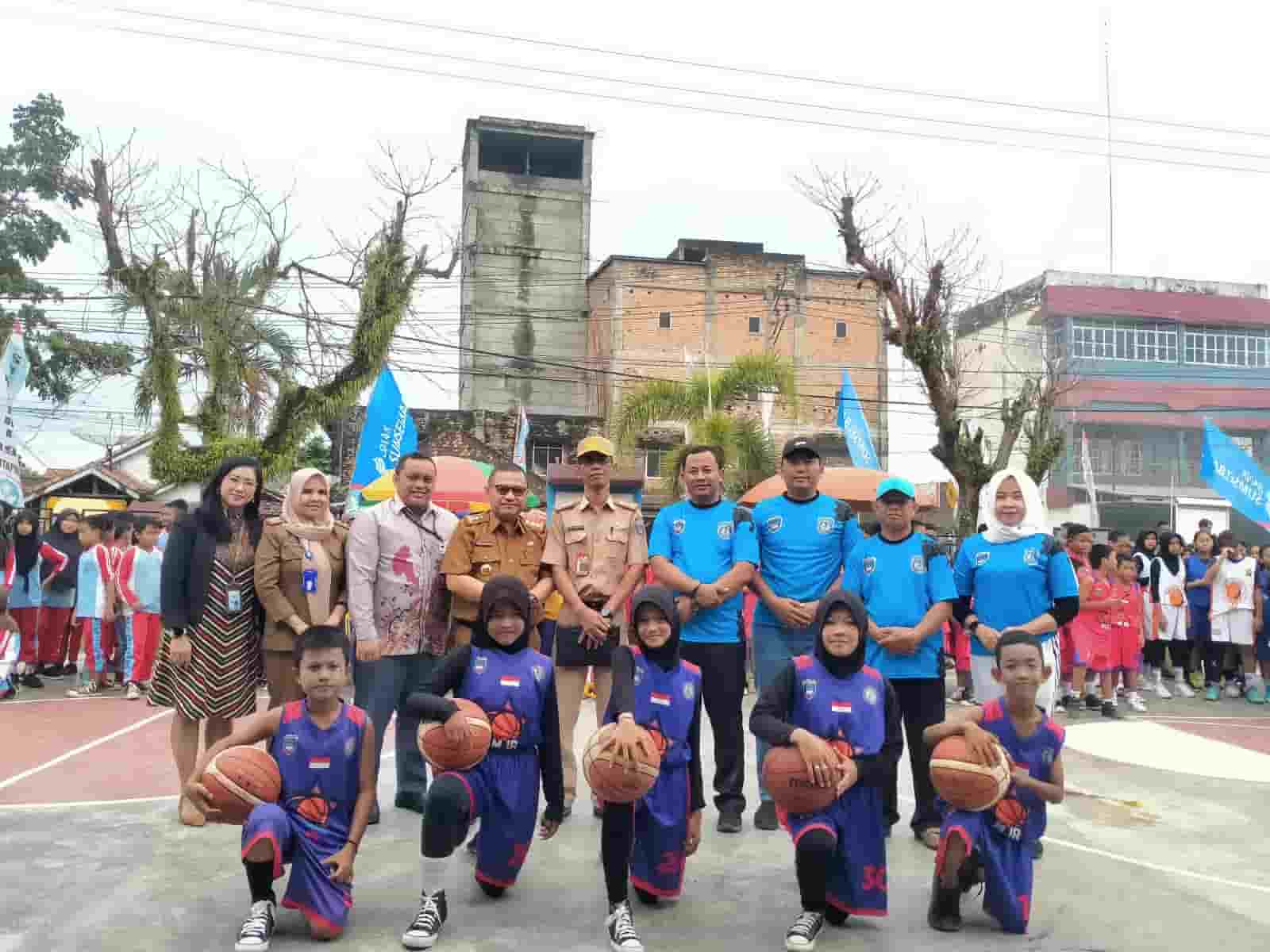 Puluhan Tim Basket Rebutkan Piala SDN 19 Martapura
