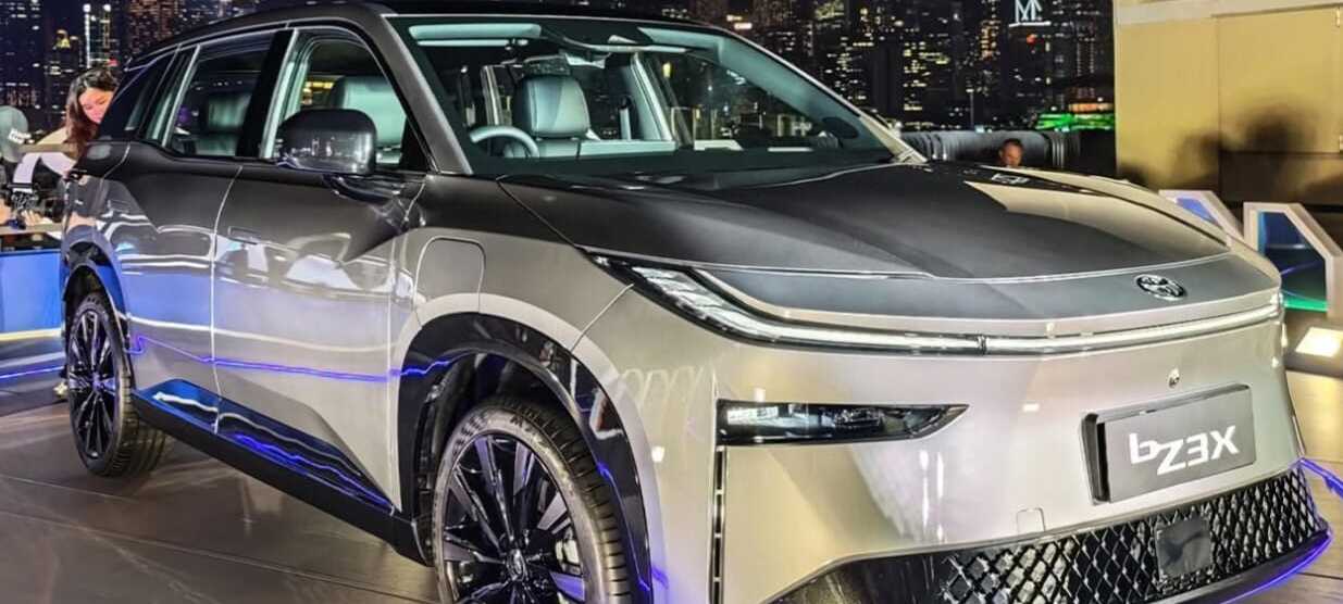 Harga Rp 490 Juta, Toyota bZ3X Jadi SUV Listrik Premium dengan Desain Futuristik!
