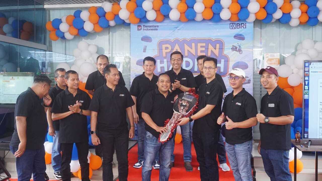 BRI Prabumulih Gelar Panen Hadiah Simpedes 2024, Nasabah Unit Babat Raih Mobil All New Honda BR-V