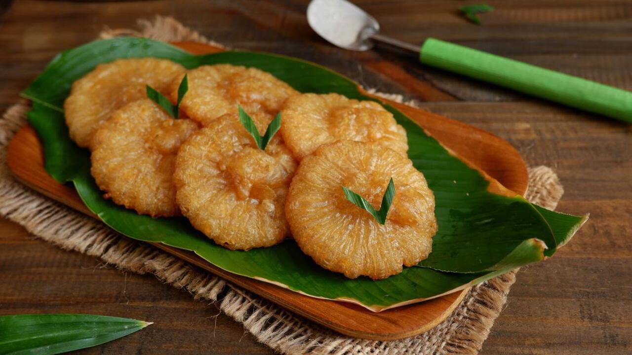 Kue Cucur, Jajanan Tradisional yang Bertahan di Tengah Gempuran Kuliner Modern
