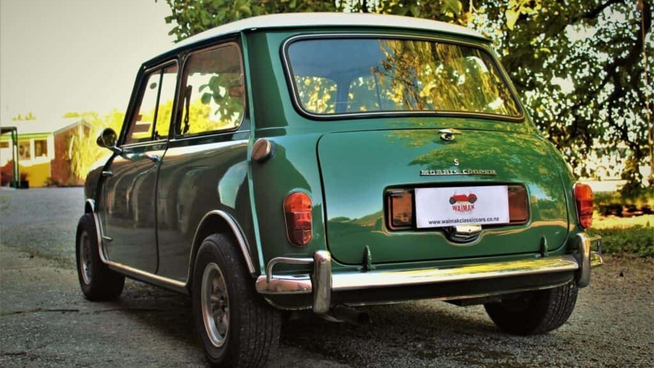 Mini Cooper S 1967: Mobil Kecil yang Ditakdirkan Menaklukkan Raksasa Balap