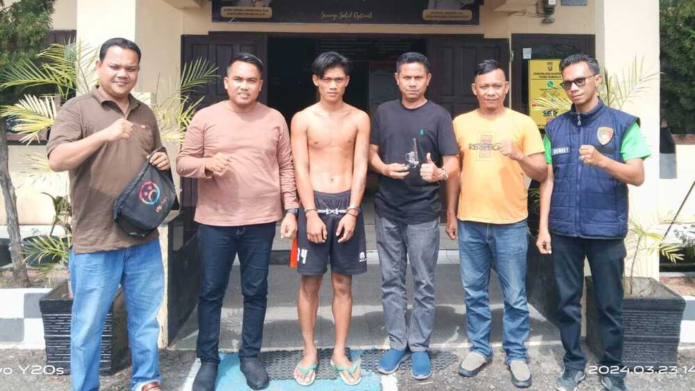 Bawa Sepucuk Senpi Rakitan dan 2 Butir Peluru, Pemuda Asal Muara Enim Ditangkap Tim Macan RKT