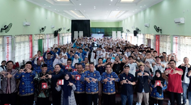 Telkomsel Rampungkan IBFEST Series 9: 10.000 Pelajar dan Guru Didorong Jadi Talenta AI Bertanggung Jawab