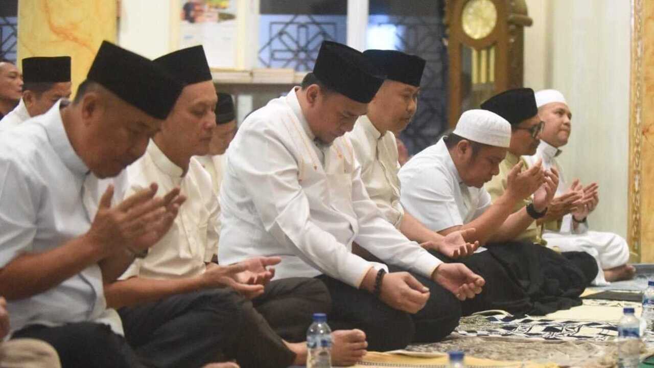 Gubernur Herman Deru & Kajati Sumsel Safari Ramadhan, Perkuat Silaturahmi dan Sinergi!