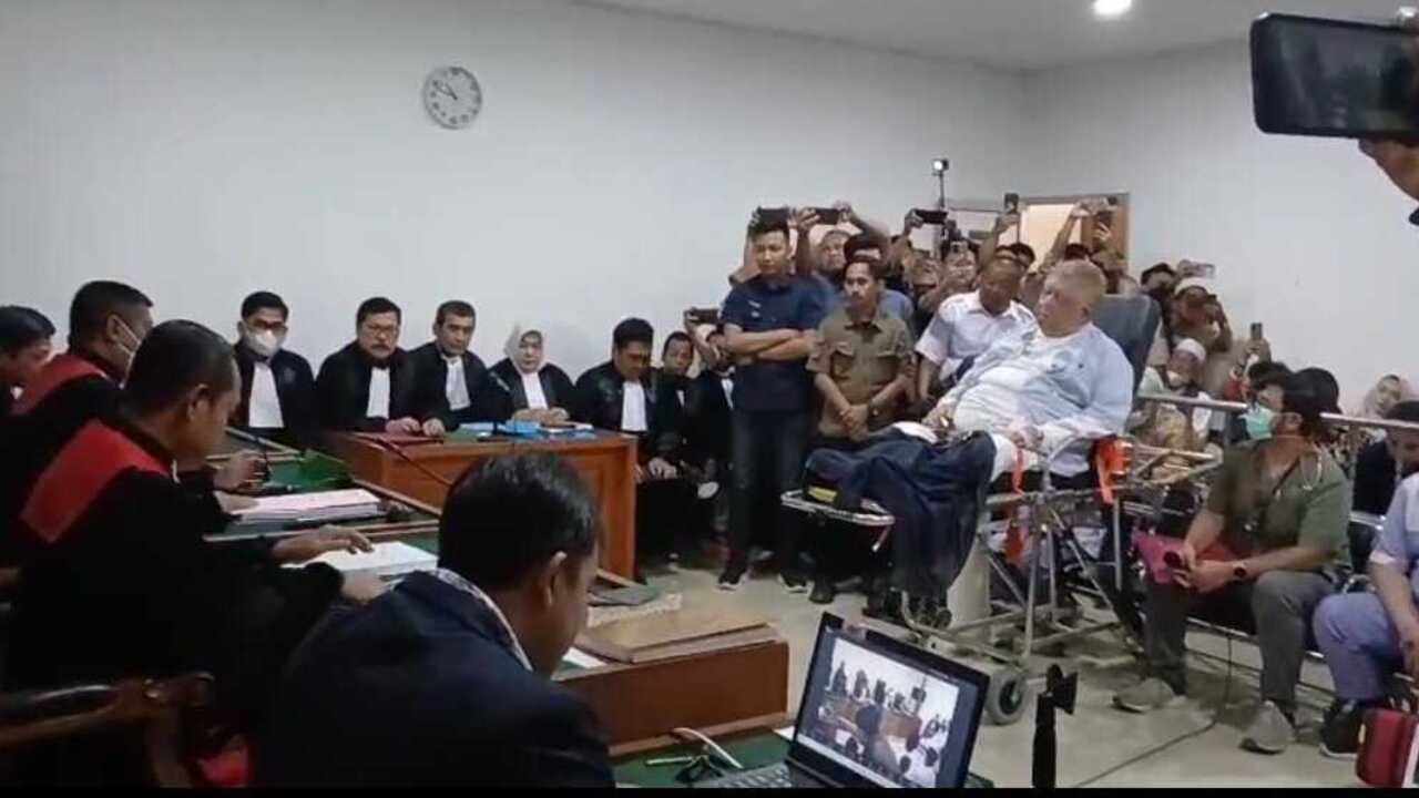 Wow, Jaksa jerat H Abdul Halim Pasal Berlapis, Didakwa Rugikan Rp 127 Milyar