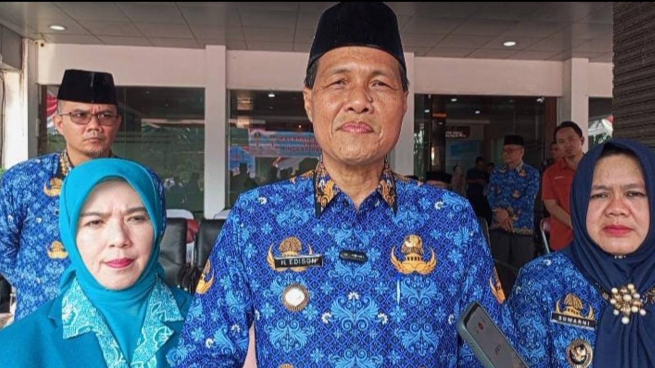 Sekolah Dilarang Pungut Biaya Penerimaan Siswa Baru, Perpisahan Cukup Sederhana