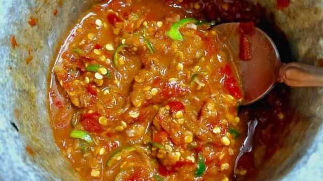 Sambal Belacan Sajian Pedas yang Memikat Selera