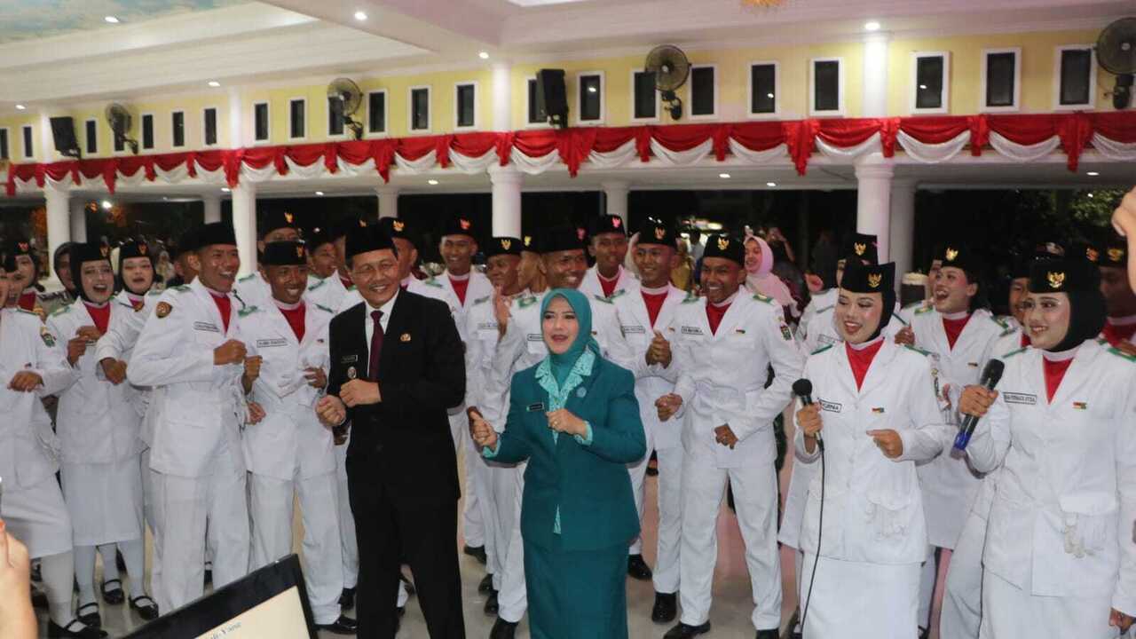 Sukses Jalankan Tugas, Paskibraka Karya Wisata ke 3 Kota