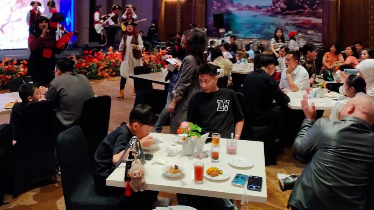 The Excelton Hotel Palembang Hadirkan Pengalaman Kuliner Tahun Baru Bertema “Lost in Chatuchak”