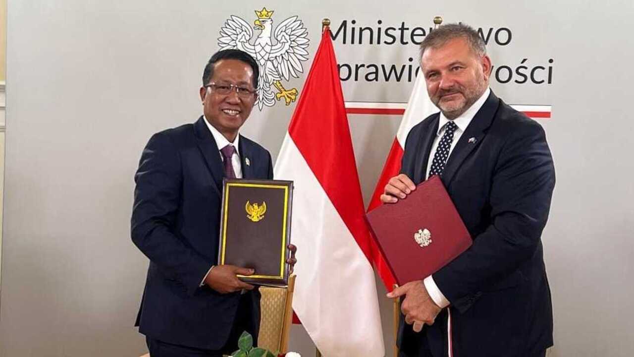 Tandatangani Perjanjian MLA, Polandia Jadi Negara Kedua di Eropa Yang Memiliki Kerjasama Hukum Pemberantasan K