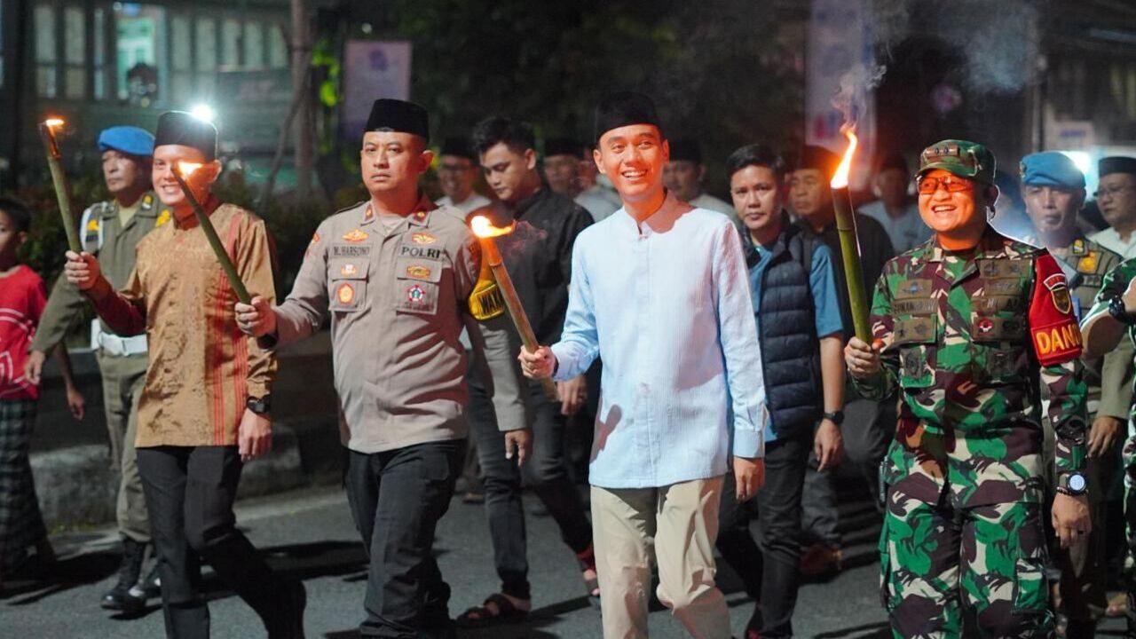 Takbir Bergema, Pawai Keliling Semarakkan Malam Lebaran di Kayuagung
