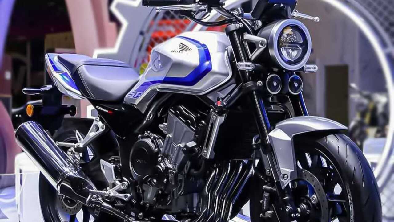 Review Honda CB500 Super Four: Desain Klasik, Fitur Modern, Mesin Kencang