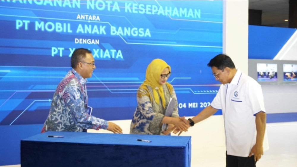 XL Axiata dan PT MAB Tandatangani Kesepakatan Bersejarah untuk Mengakselerasi Industri Mobil Listrik