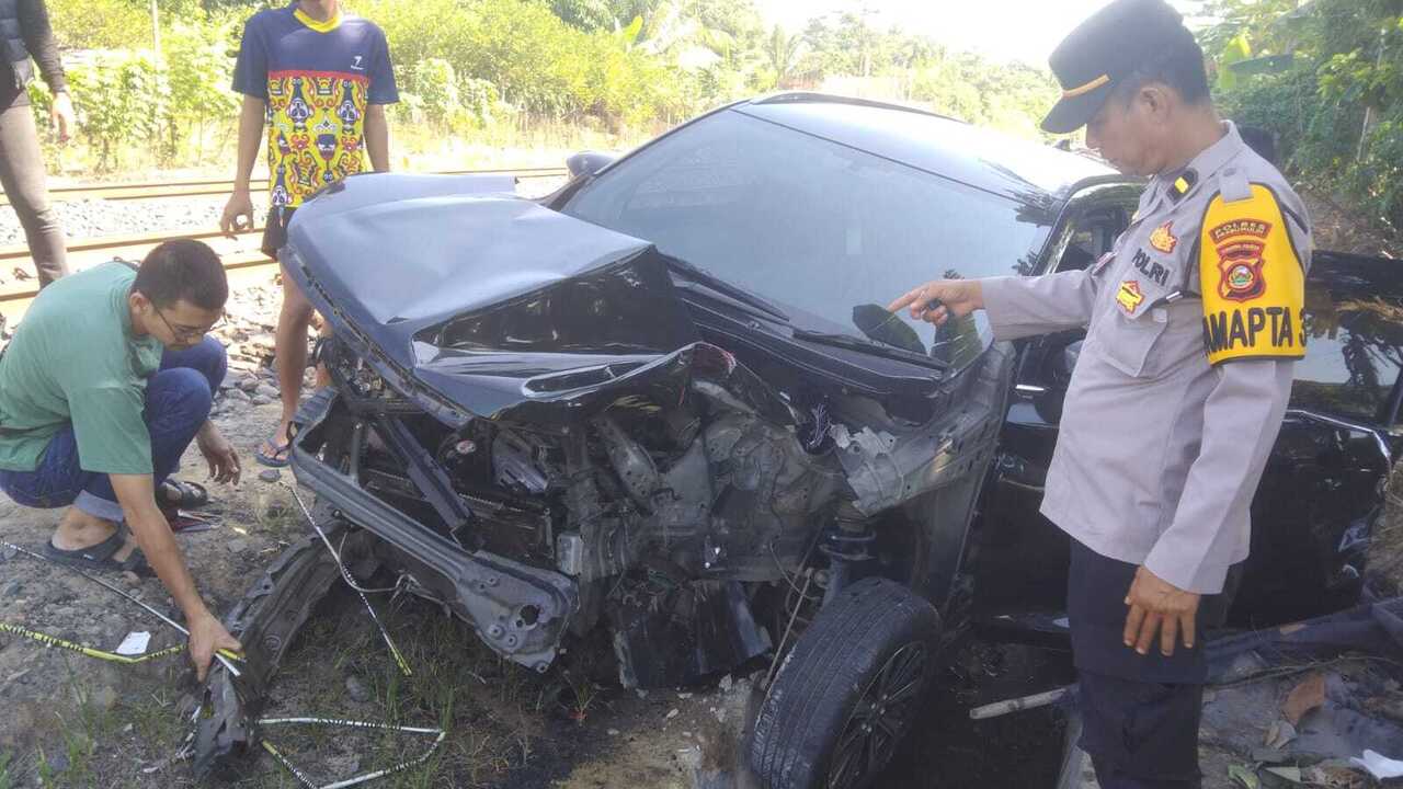 Diseruduk Kereta Babaranjang, Seorang Ayah dan Anaknya di Prabumulih Selamat dari Maut