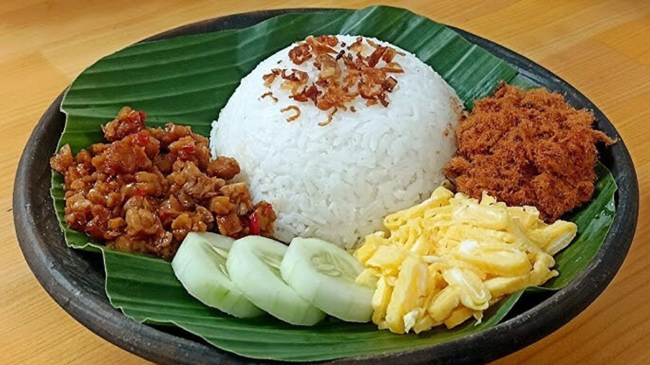 Nasi Uduk, Kuliner Tradisional Betawi yang Tetap Bertahan di Tengah Gempuran Makanan Modern