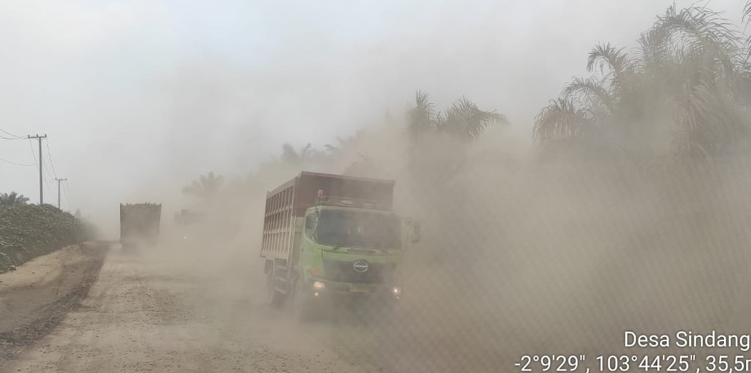 Dampak Jalan Batubara PT MMJ Kabupaten Muba: Masyarakat Hidup dalam Ancaman Debu Berbahaya