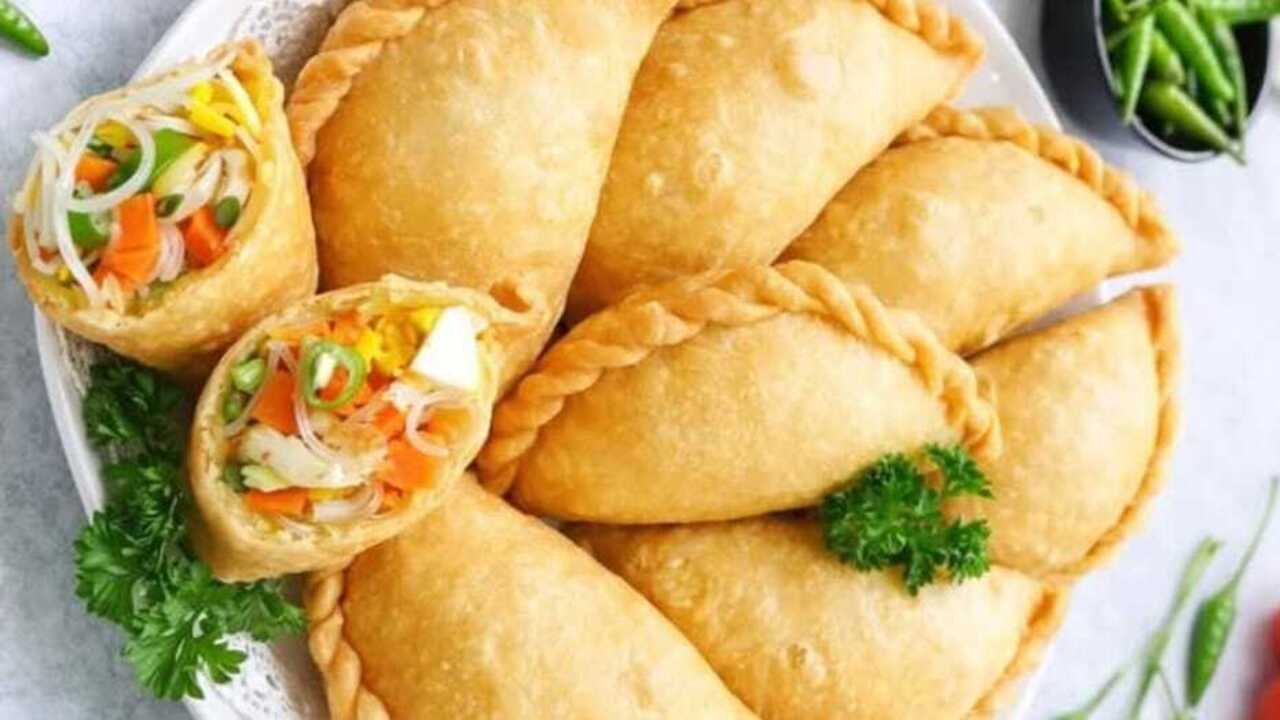 Pastel Rumahan Renyah dan Higienis, Cocok untuk Camilan Keluarga atau Takjil Berbuka