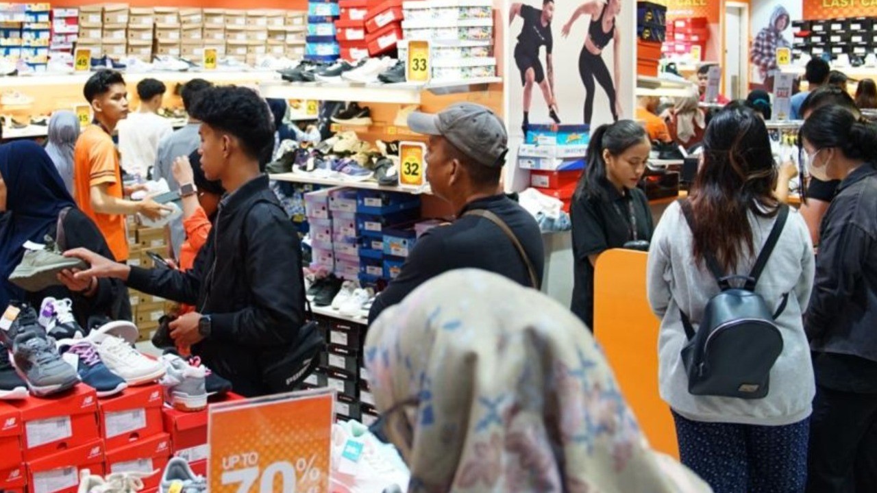 Palembang Indah Mall Hadirkan “MIDNIGHT SHOPPING FESTIVAL” Pesta Diskon Akhir Tahun sampai Jam 11 Malam