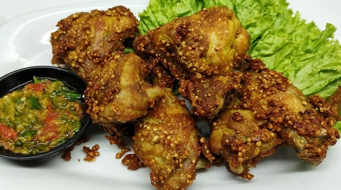 Makan Siang Makin Semangat dengan Ayam Goreng Ketumbar, Suami Bisa Makin Sayang. Ini Resepnya..