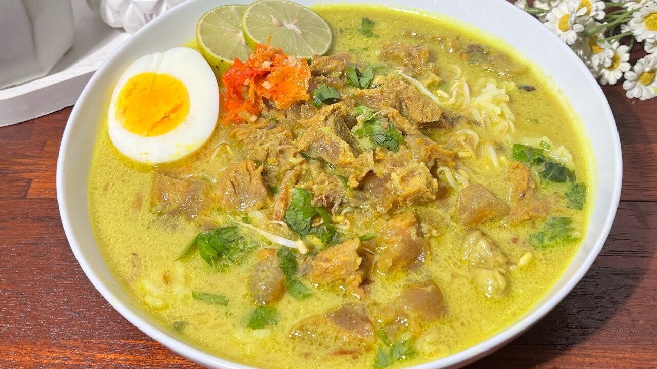 Soto Daging Sapi Kuah Kuning, Kuliner Nusantara yang Tak Lekang oleh Waktu