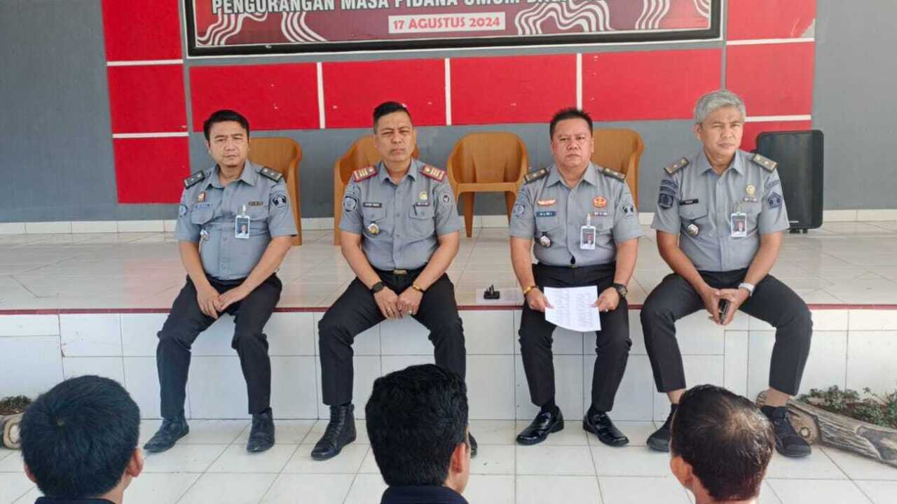 Kepala Rutan Kelas IIB Baturaja Berikan Pengarahan kepada Warga Binaan